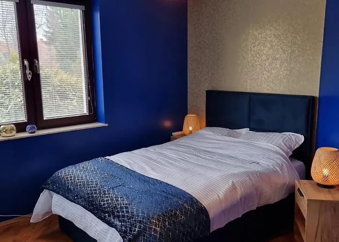 Emerald Couette-café