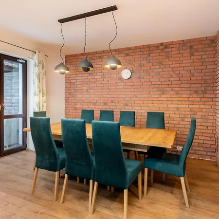 Emerald Bed and breakfast *